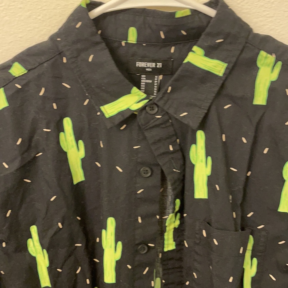 CACTUS BUTTON UP - Picture 2 of 2